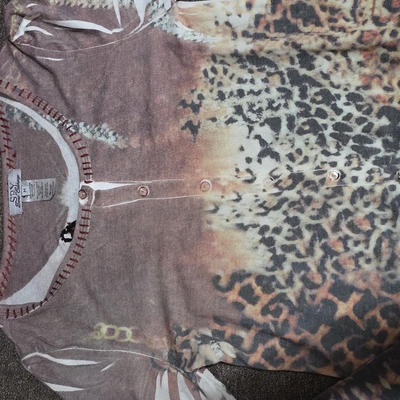 Y2K Ed Hardy Inspired Graphic Long Sleeve Top with Heart And Wing Design - Picture 4 of 6